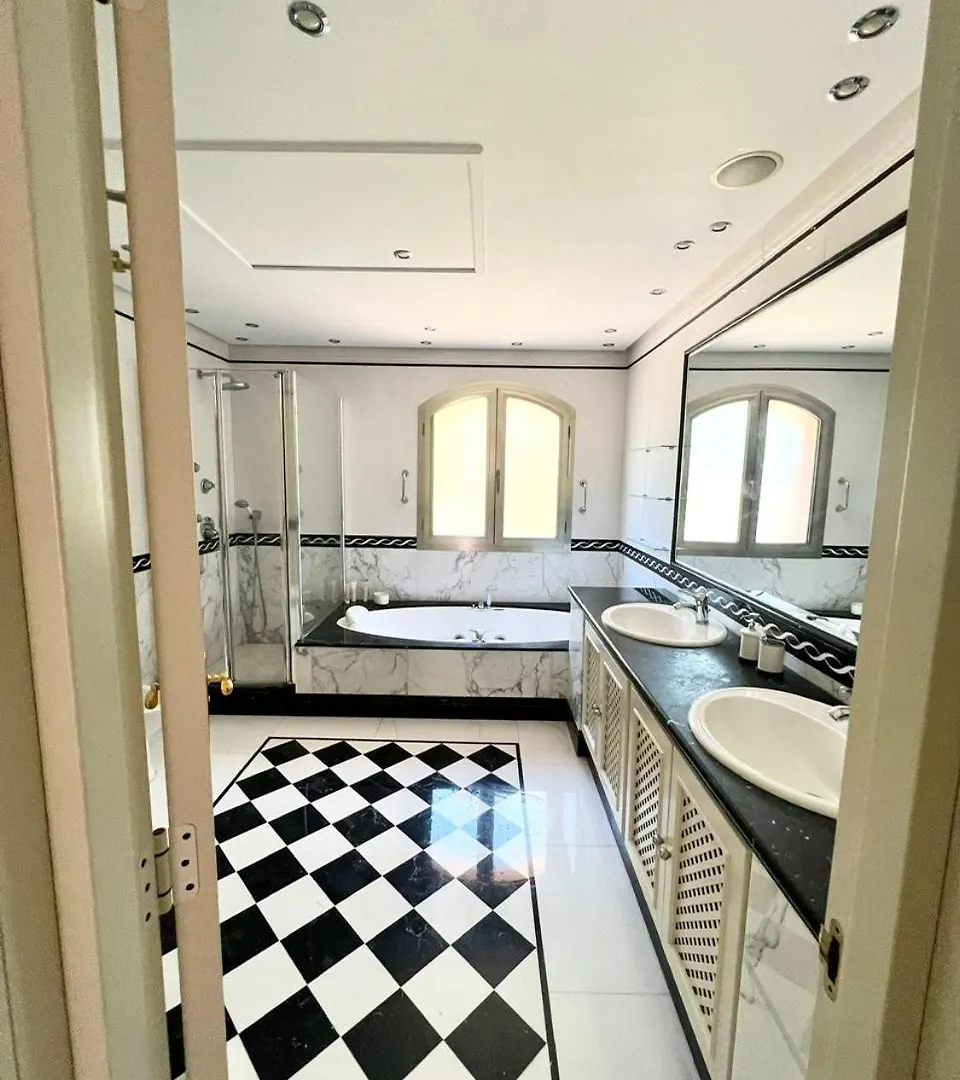 3 Bedroom Apartment On The Waterfront Puerto Banus Marbellac