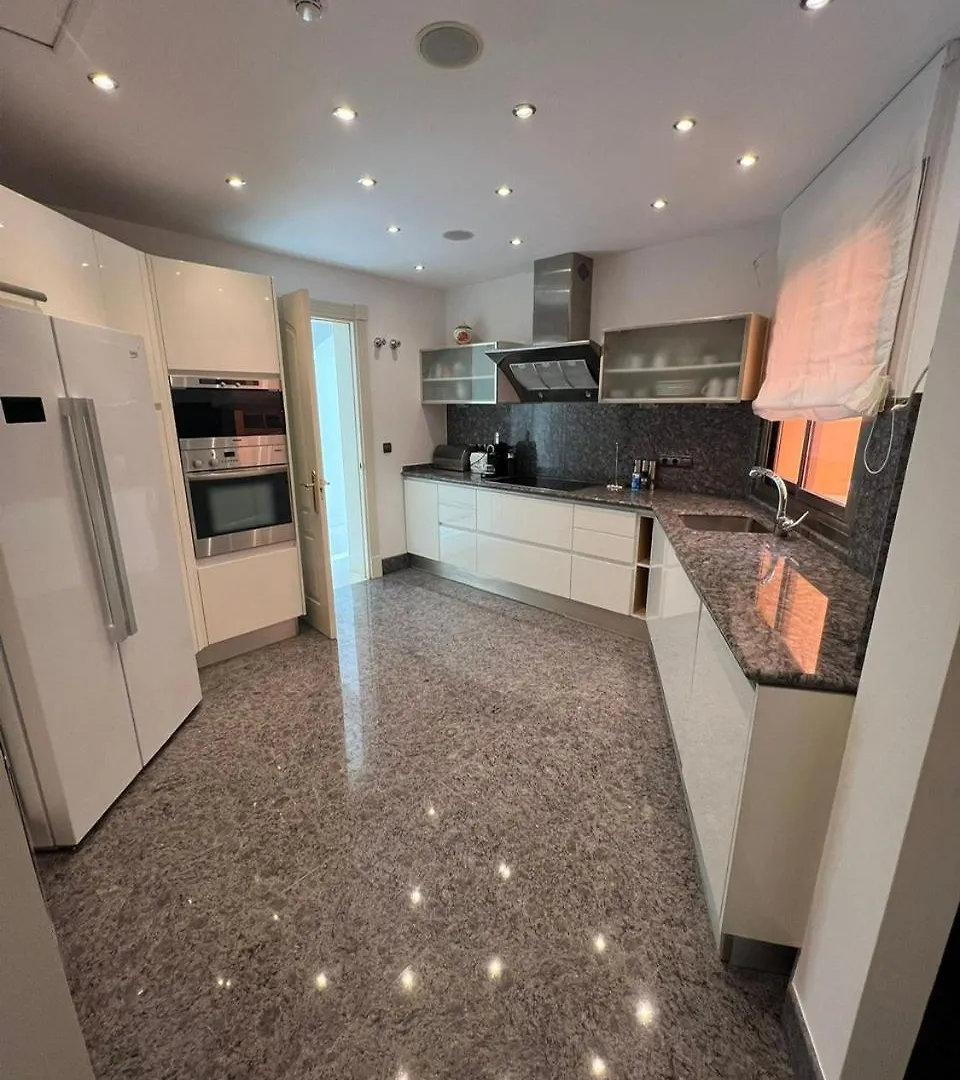 3 Bedroom Apartment On The Waterfront Puerto Banus Marbella