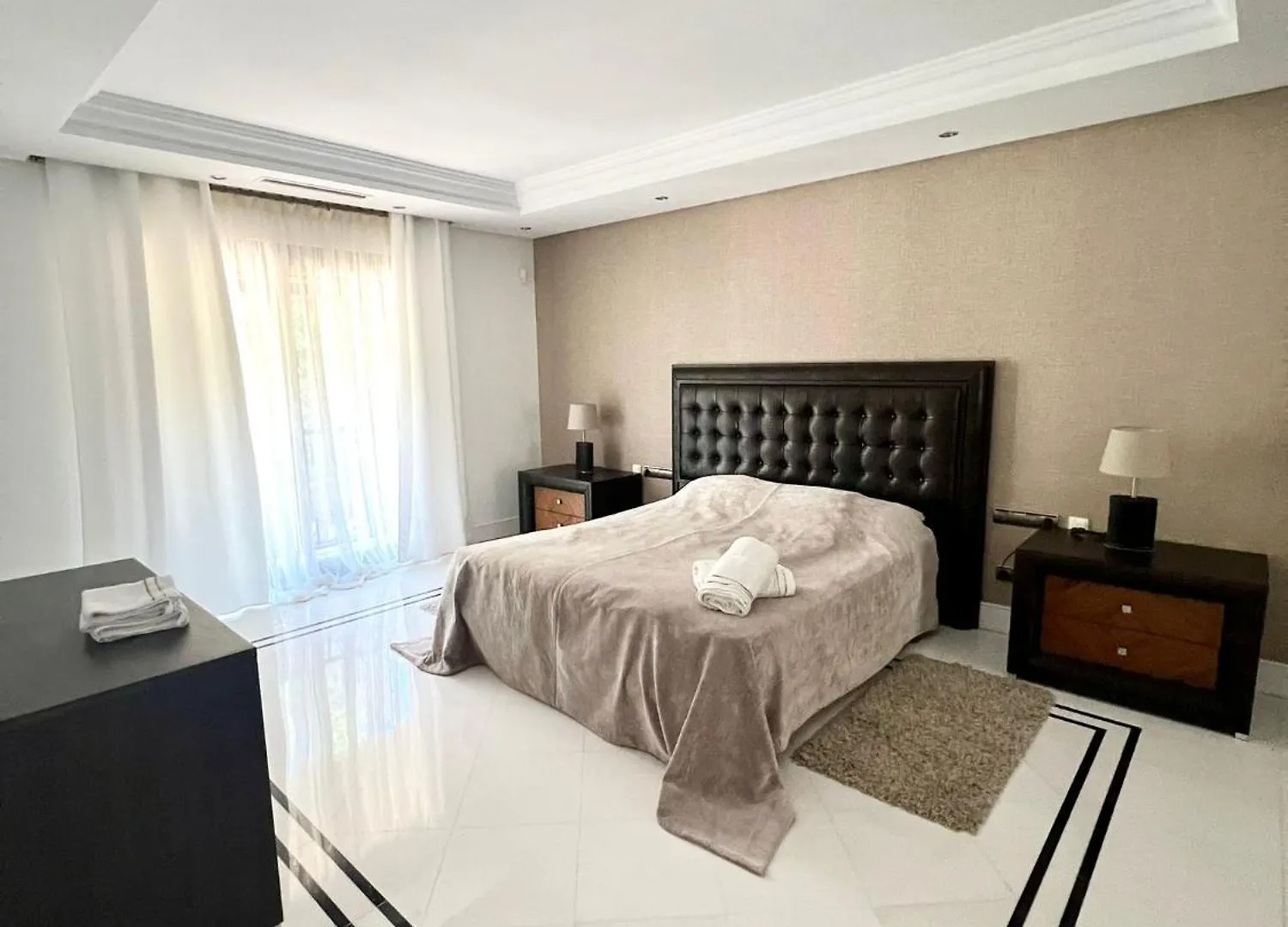 3 Bedroom Apartment On The Waterfront Puerto Banus Marbella Spain